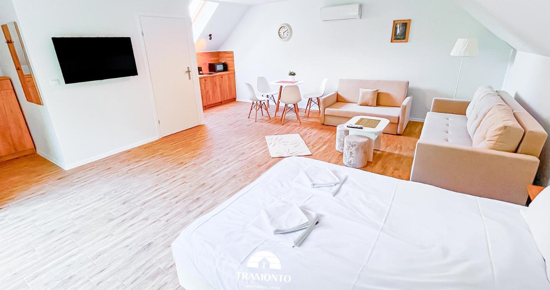 Tramonto Apartments Zator Przeciszow Dış mekan fotoğraf